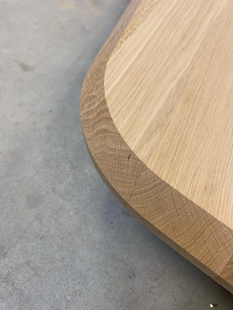 Detail van massief houten tafelblad